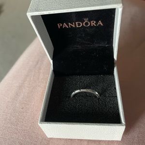 Pandora simple sparkling ring